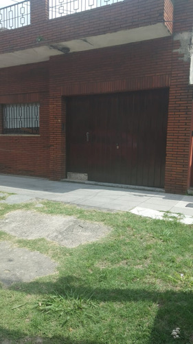 Depto Tipo Casa , Dos Dorm Garage