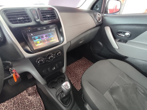 Imagem 14 de 15 de Renault Logan 2016 1.6 Expression Hi-power Easy-r 4p