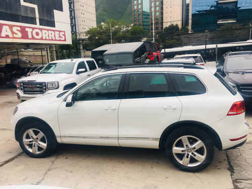 Volkswagen Touareg 3.0 Hibrido V6 T Y 24 Volt At