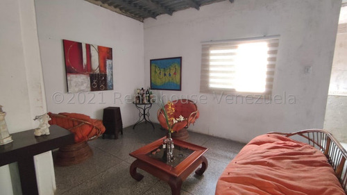 Edificio En Venta Centro De Barquisimeto Kenlimar Nieto 23-23481