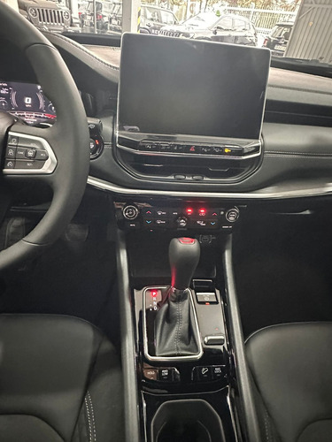 Jeep Compass 2.0L Turbo 272cv AT9 4x4 BlackHawk