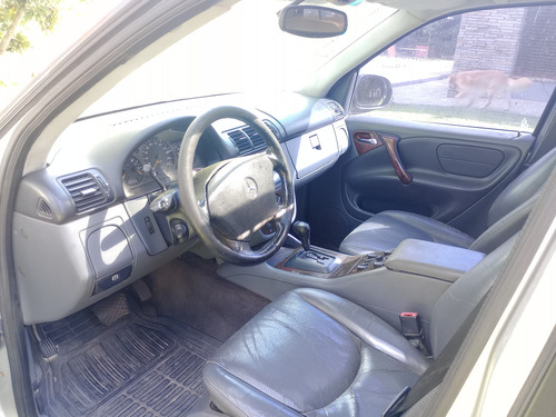 Mercedes-Benz Clase ML 3.2 Ml320 At Luxury