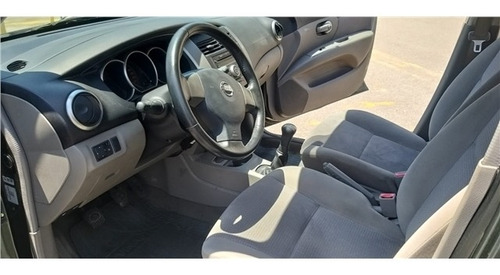 Nissan Livina 1.6 Sl 16v Flex 4p Manual