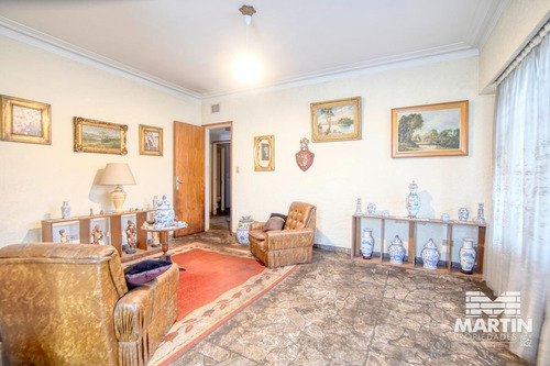 Casa 5 Ambeintes Para Modernizar - Martínez