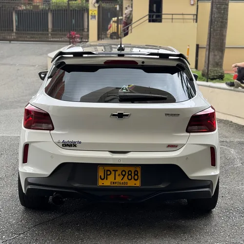 Chevrolet Onix 1.0T Rs Mt