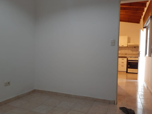 Ph De 2 Ambientes En Planta Baja