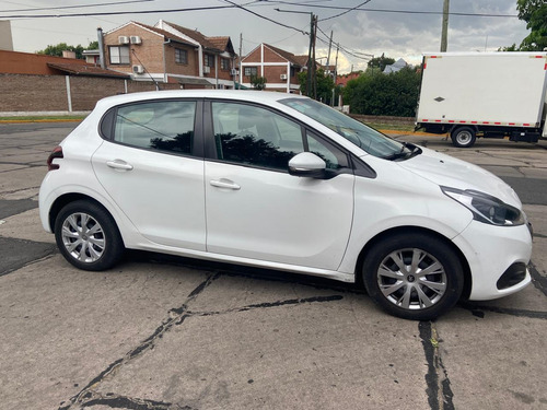 Peugeot 208 1.6 Active