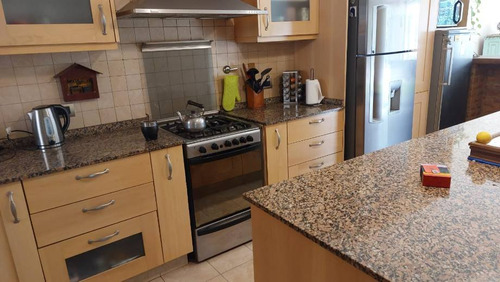 Chalet En Venta En Parque Leloir