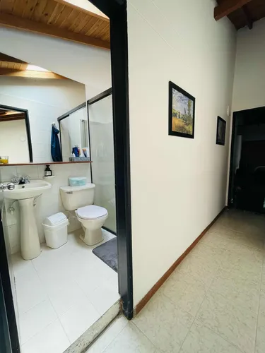Vendo Casa Unifamiliar En Envigado, Doble Parqueadero.