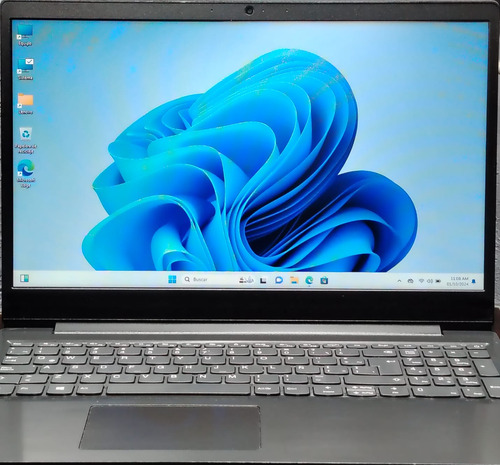 Lenovo V15-igl, Gris, Celeron N 4020, Ssd 256, 4gb Ram. (Usado)