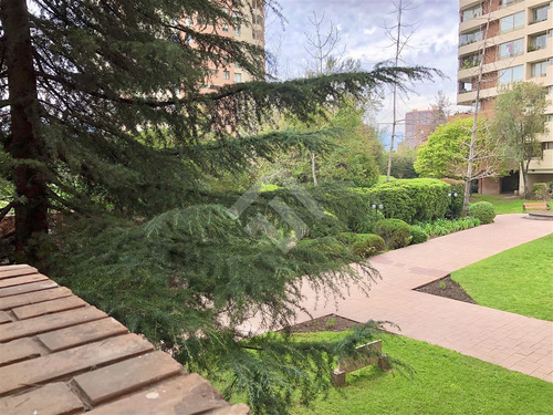 Departamento En Venta De 4d-3b En Las Condes