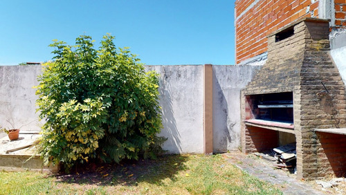 Imagen 14 de 16 de Venta Casa Interna 3 Dorm 63 E/125 Y 126. Berisso