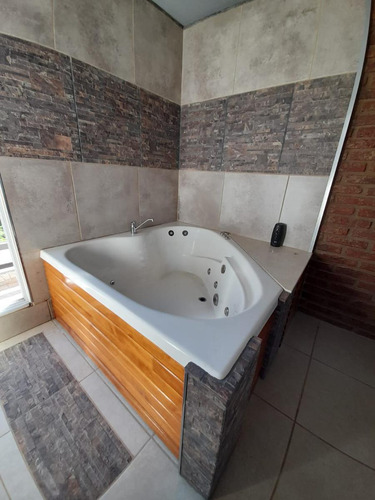 Casa Amplia En Ricardone