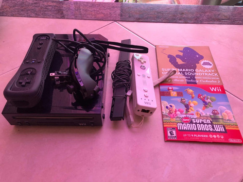 Nintendo Wii Negro Con 2 Controles 3 Cintas Y Acces. Oferta