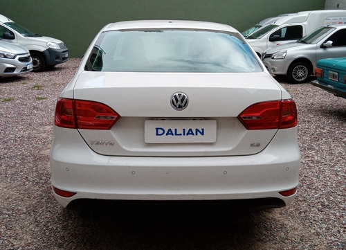 Volkswagen Vento 2.5 Luxury