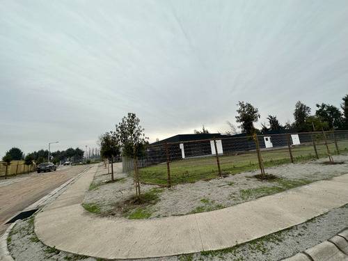 Condominio, Guardias 24/7 En Chicureo, A Pasos De Colegios