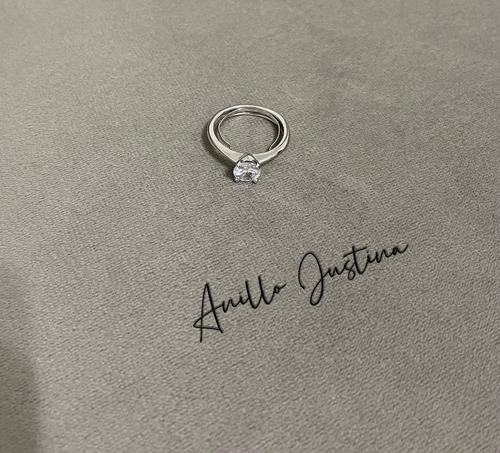 Anillo Justina