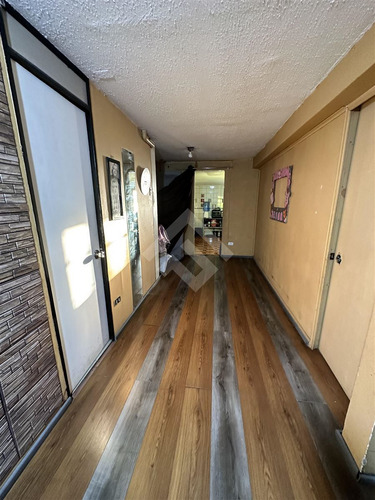 Departamento En Venta De 3 Dorm. O Local En Maipú