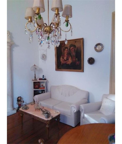 Avellaneda Centro Tipo Casa 1er. Piso Al Frente Entrada Inde