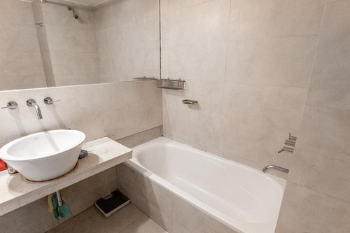 Imagen 14 de 30 de Torre Topacio · Venta · 2 Ambientes · Cochera · Piso Alto Muy Luminoso