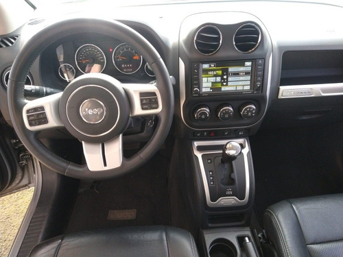 Imagen 13 de 15 de Jeep Compass 2014 2.4 Limited 4x2 At