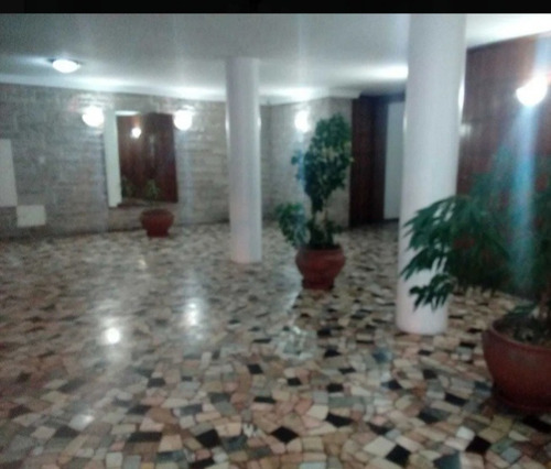Imagen 11 de 13 de Vendo Departamento 2 Ambientes Semipiso Zona Plaza Colón.