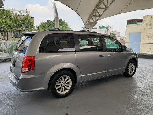Imagen 7 de 15 de Grand Caravan Sxt 2019 (5292)