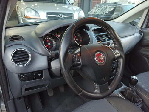 Imagem 7 de 9 de Fiat Punto 1.6 Essence Ano 2014 Completo