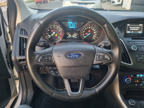 Ford Focus 2.0 Titanium Flex Powershift 5p