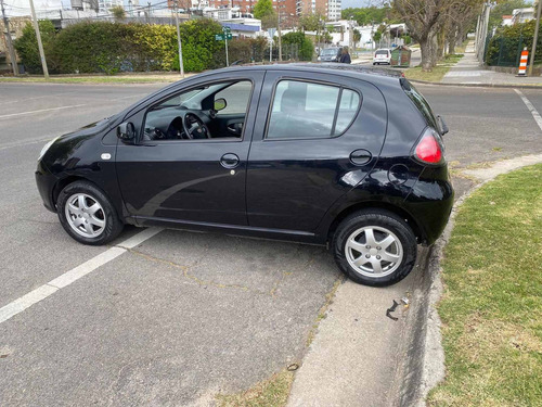 Imagen 6 de 10 de Geely Lc 1.0 Gc2