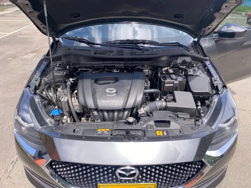 Mazda 2 1.5 Touring Carbon Edition