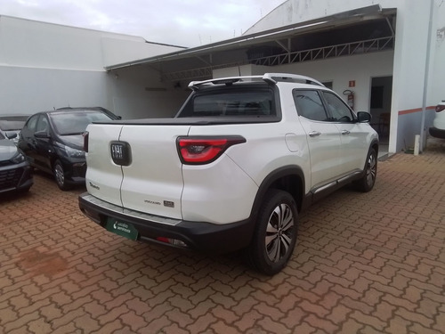 Fiat Toro 2.0 16V TURBO DIESEL VOLCANO 4WD AT9