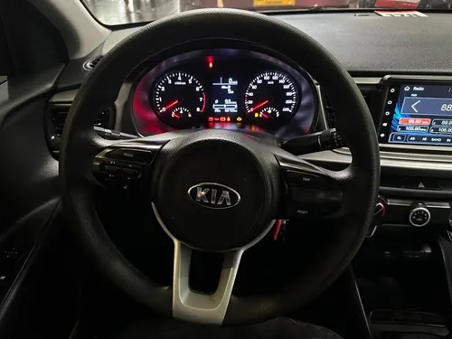 Kia Rio MT 4X2 1.4
