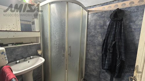 Casa A Reciclar A Metros De Bv. Oroño