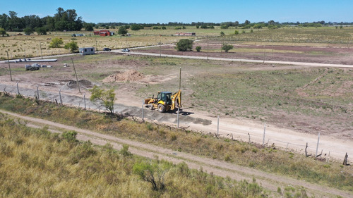 Lote De 10x30, Barrio Semicerrado, Oportunidad. La Plata
