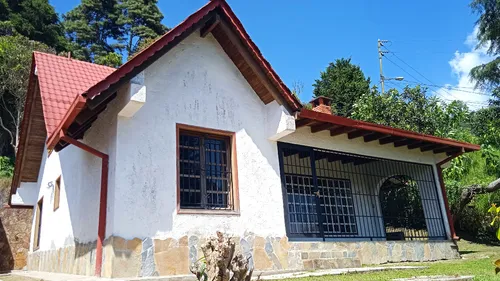 Casa En El Sector Los Pinos