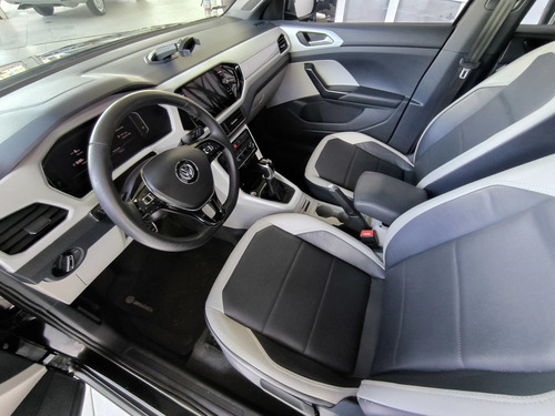 Volkswagen T-Cross 1.4 250 TSI TOTAL FLEX HIGHLINE AUTOMÁTICO