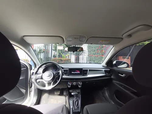 Kia Rio 1.4 Vibrant At