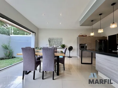 Casa En Venta De 4 Recámaras Residencial Rincon Del Colibri Norte De Colima