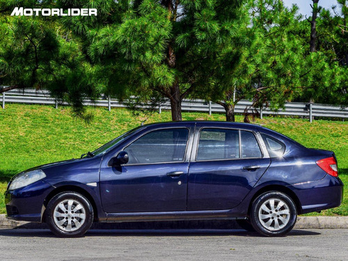 Imagen 2 de 25 de Renault Symbol Privilege 1.6 Extra Full | Permuta / Financia