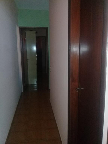Imagem 15 de 29 de Sobrado De 03 Dormitórios, Suíte, 02 Vagas De Garagem Cobertas, Próximo A Estr. Do Campo Limpo, Ótima Localização. Confira! - So0172