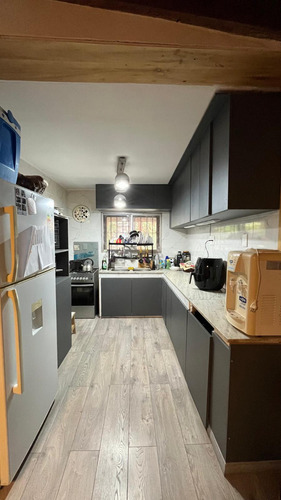 Venta Casa De 2/3 Dormitorios Con 3 Garajes En Bella Vista