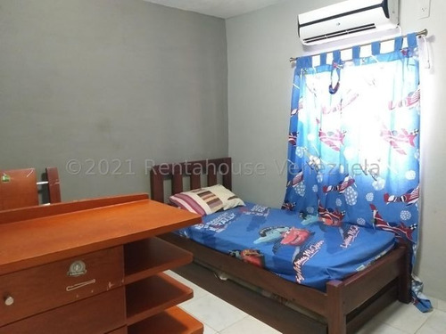 Imagen 9 de 10 de Linda Casa Ubicada En San Rafael, Municipio Los Taques. Equipada Con Grandes Comodidades. #22-2803.
