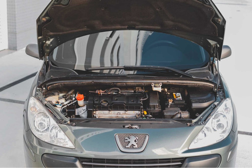 Peugeot 307 1.6 Presence Flex 5p 2012