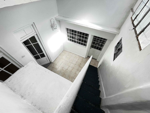 Imagen 1 de 30 de Ph 3 Amb Con Patio Y Terraza Avellaneda Venta