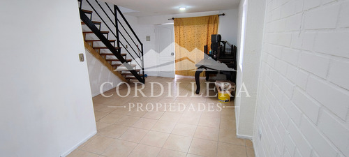 Acogedora Propiedad Ubicada En Tepas Uno Poniente