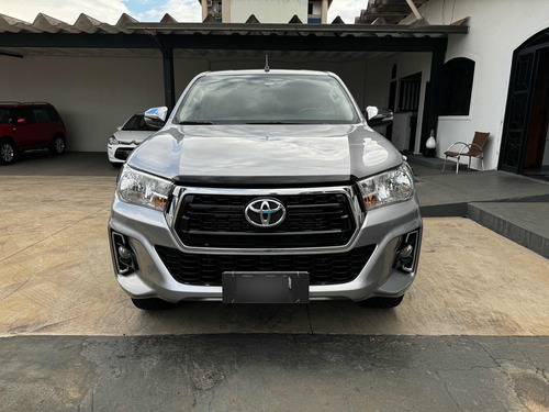 Toyota Hilux 2.8 Tdi Srv Cab. Dupla 4x4 Aut. 4p