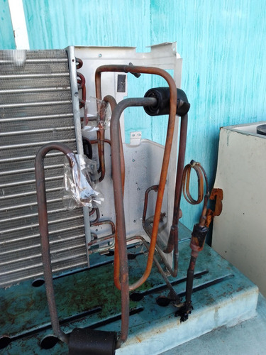 Imagen 2 de 6 de Condensadora Serpentin Exterior Aire Acondici Split 12000btu