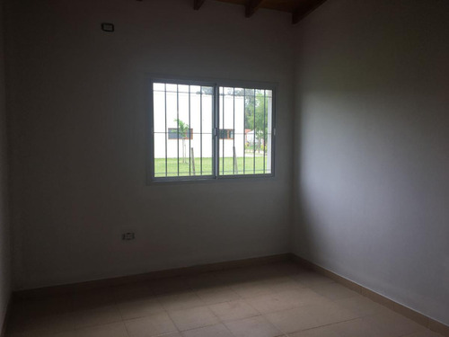 Casa En Venta - 4 Dormitorios 2 Baños - 310mts2 - General Belgrano
