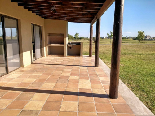 Imagen 7 de 10 de Casa Con Pileta En Venta Ubicado En Puertos, Escobar